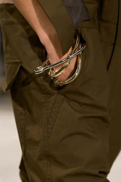 Look 52